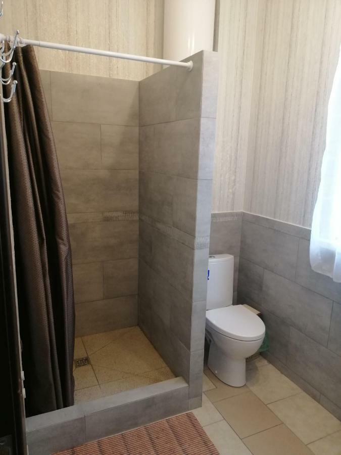 Гостьовий Будинок Осокорки Kyiv Exterior foto